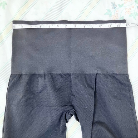 SPANX Look at Me Now "LAMN" Seamless Bike Shorts in black size 1X - Picture 6 of 8